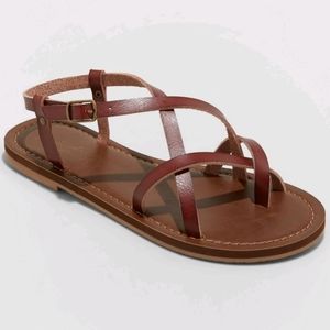 Woman's Strappy Toe Sandals Universal Thread Brown